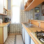 Сasa de vacaciones Stunning In Saint-pierre-en-auge With Wifi