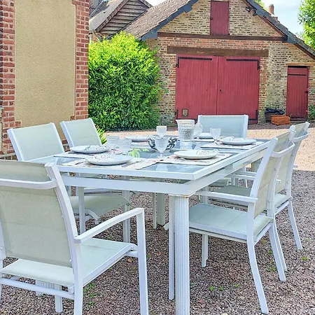 Cozy In Saint-pierre-en-auge