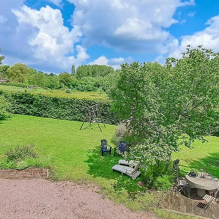 Stunning In Saint-pierre-en-auge With Wifi Сasa de vacaciones Sainte-Marguerite-de-Viette